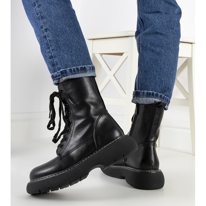 Bottes noires de type Myrefall le noir 2