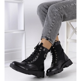 Bottes noires de Keld 1