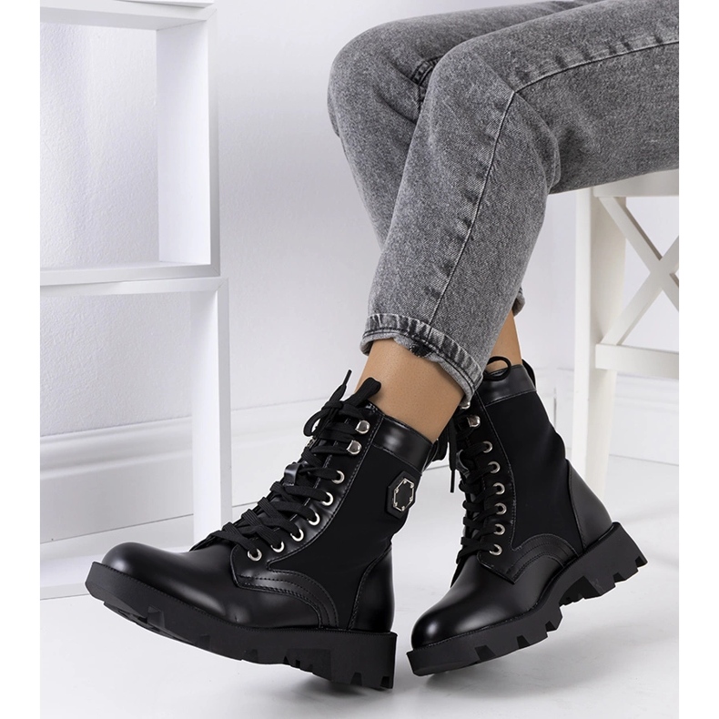 Bottes noires de Keld 1