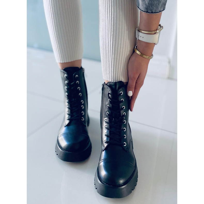 BM Bottes basses noires le noir 1 BM Bottes basses noires le noir 1