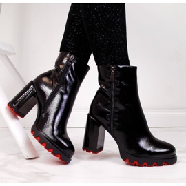 Bottes femme Filippo noires sur le poteau 1