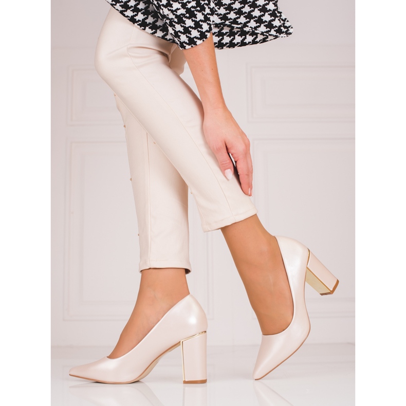 Escarpins noirs pour dames sur un poteau Shelovet haut beige 1