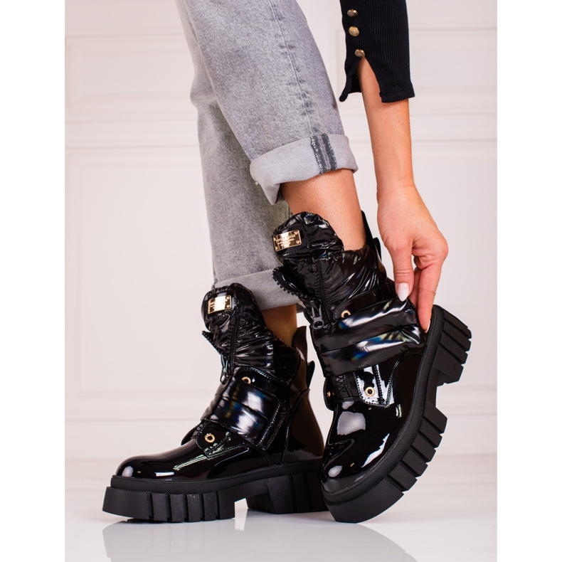 Bottes laquées pour femmes sur la plate-forme Shelovet le noir 1