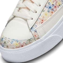 Nike Blazer Low Platform Femme DV3210-100 blanche multicolore 3