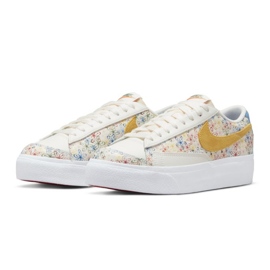 Nike Blazer Low Platform Femme DV3210-100 blanche multicolore 7