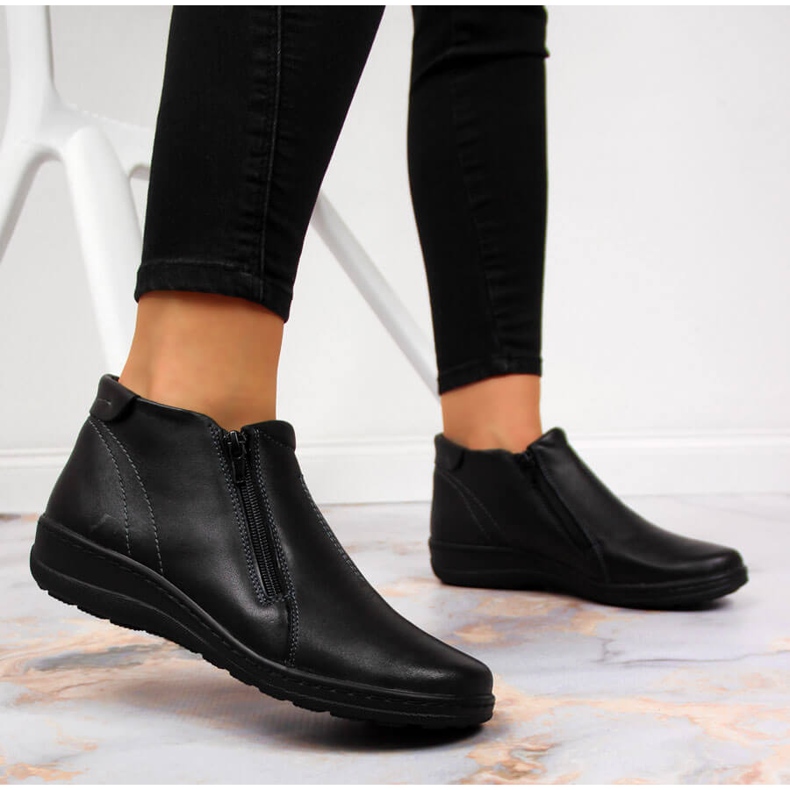 Bottes confortables en cuir noir Helios 642 le noir 2