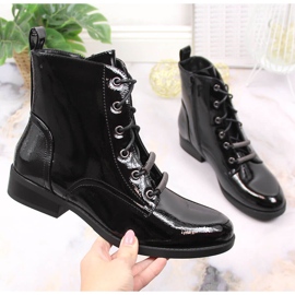 S.Barski Bottes à talon plat laquées et isolées pour femme par S. Bararski noir 1