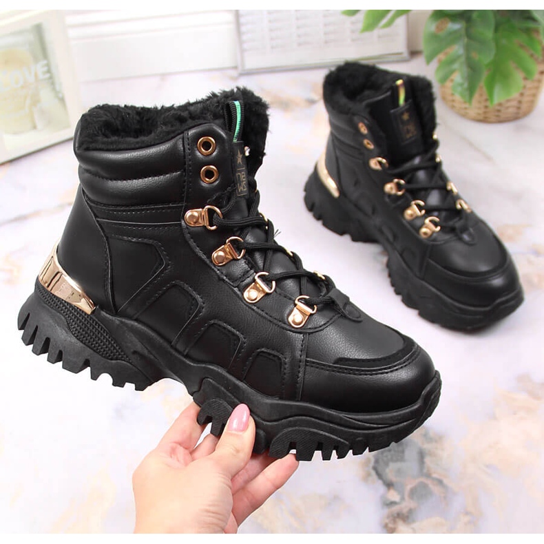 Bottes de neige plateforme femme avec fourrure noir NEWS 1