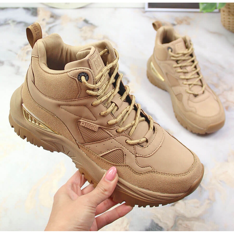 Bottes de sport pour femmes sur la plate-forme beige Big Star KK274355 1 Bottes de sport pour femmes sur la plate-forme beige Big Star KK274355 1