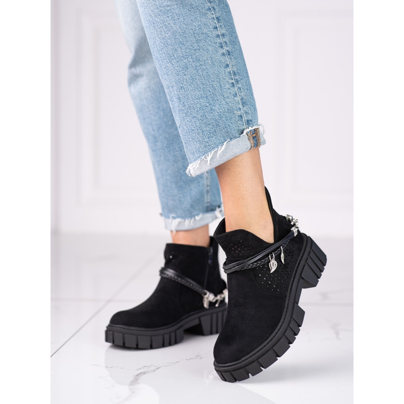 Bottes pour femmes ajourées sur la plate-forme Shelovet noir 1