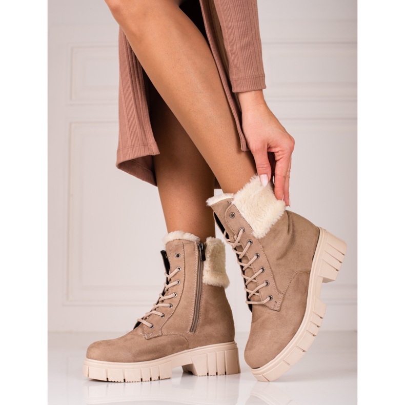 T.Sokolski Bottes femme en daim Shelovet beige 1