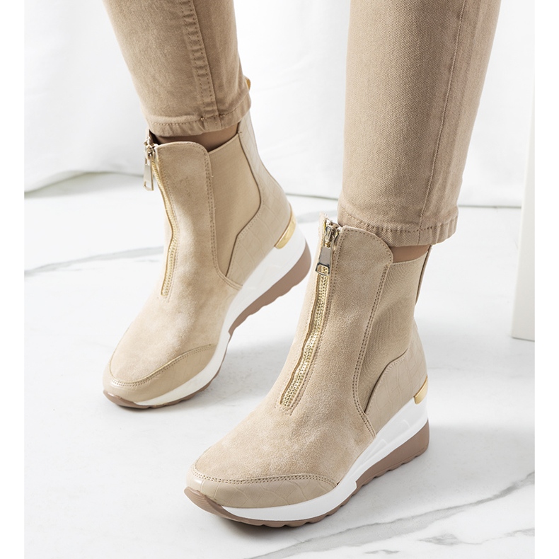 BM Baskets beiges sur le compensé Triaca 1