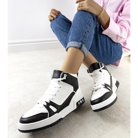 PA1 Baskets noires de Megatheo blanche le noir 1 PA1 Baskets noires de Megatheo blanche le noir 1