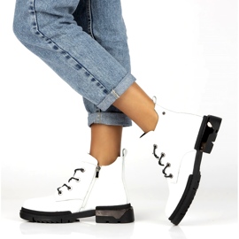 Filippo DBT4173 Bottes vernies isolées, blanc 3