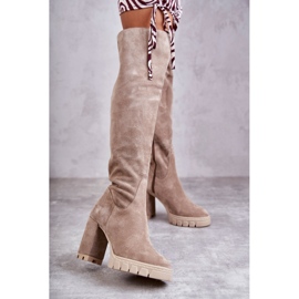 PA2 Bottes de mousquetaire en daim beige à la mode Estrela 1