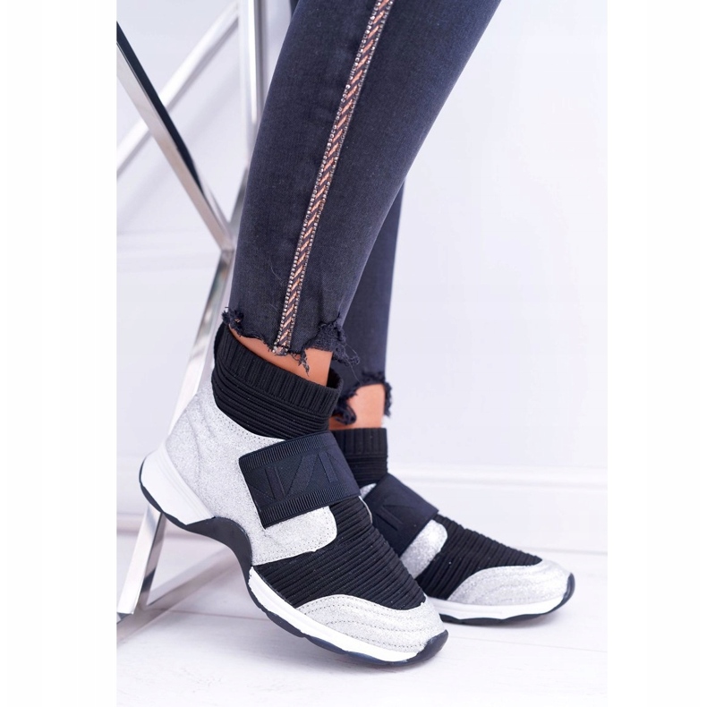 Chaussures de sport pour femme Lu Boo avec chaussette Silver Glitter Phantom HT9022 le noir argent 2 Chaussures de sport pour femme Lu Boo avec chaussette Silver Glitter Phantom HT9022 le noir argent 2