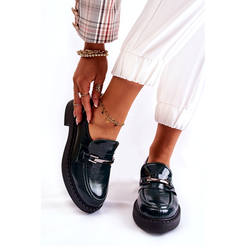 Lemar Des chaussures en cuir pour femmes verni avec une décoration en argent vert 3