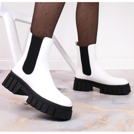 Bottes blanches pour femme avec une plateforme isolée Sergio Leone 3