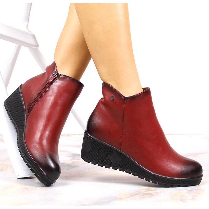 Bottes compensées isolées pour femme Rouge Jezzi le noir 1