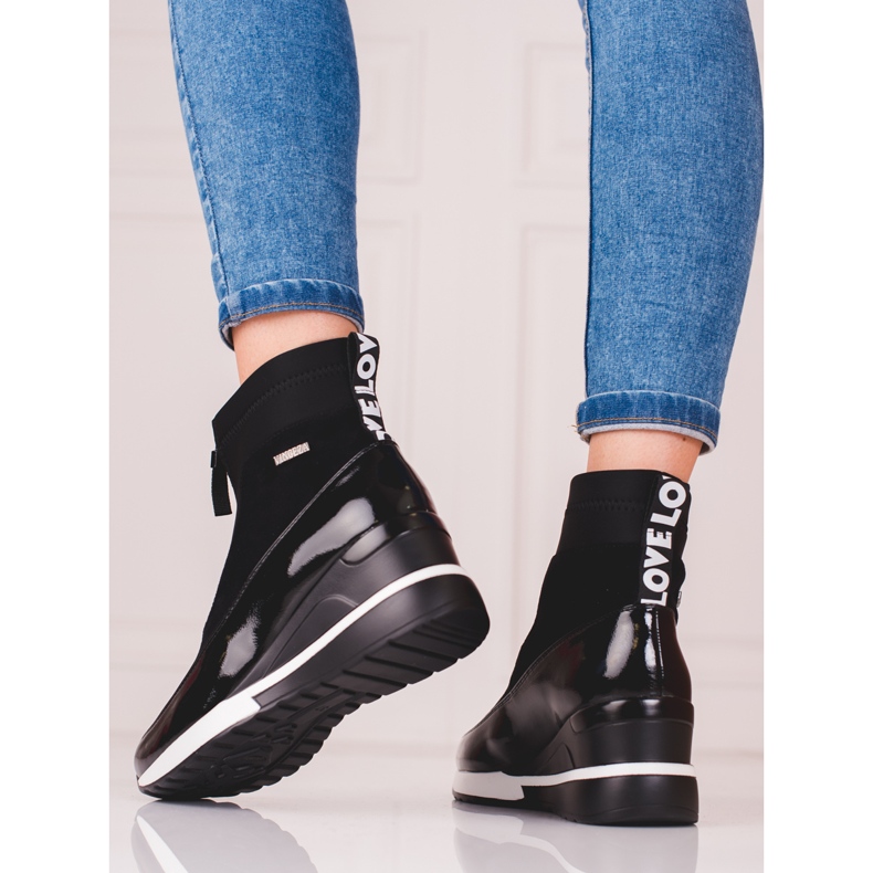 Bottes de sport pour femmes sur le coin Vinceza le noir 1 Bottes de sport pour femmes sur le coin Vinceza le noir 1