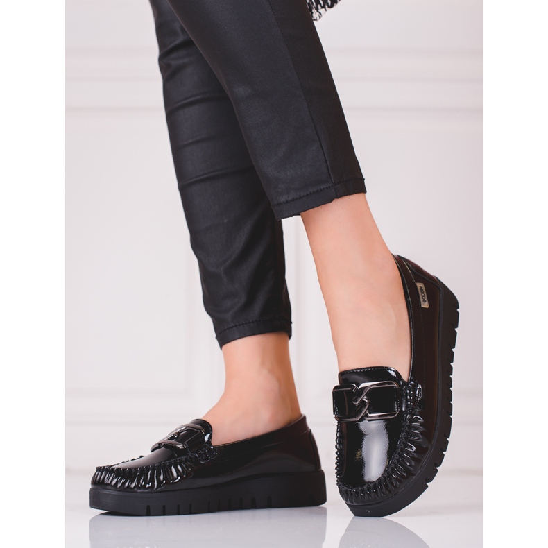 Mocassins noirs pour femmes sur la plateforme Shelovet 1