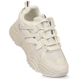 Chaussures de sport pour femmes sur la plate-forme NEWS blanche 1