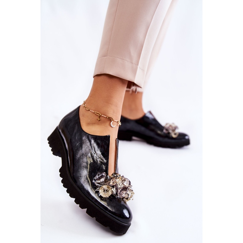 PA2 Elégantes chaussures laquées à décor Cindy Noir et Gris le noir 1 PA2 Elégantes chaussures laquées à décor Cindy Noir et Gris le noir 1