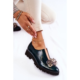 Elégantes chaussures laquées à décor Cindy vert foncé 6