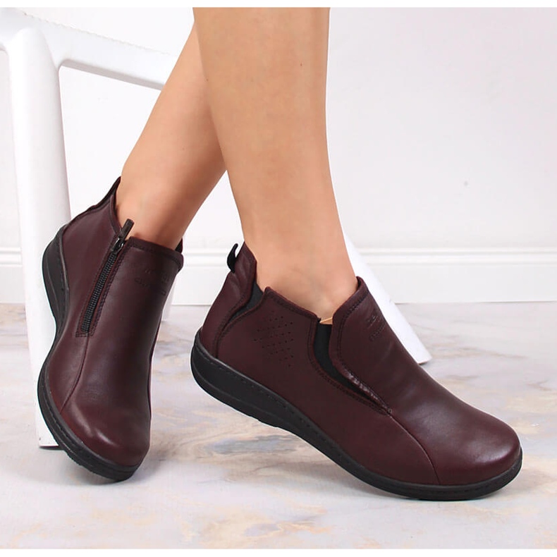 Bottes en cuir confortables pour femmes isolées bordeaux Helios brun 1