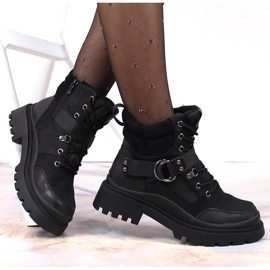 News Bottes isolées noires pour femmes 1