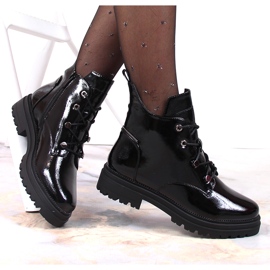 Bottes isolées en cuir verni noir pour femmes Filippo PAW387 le noir 1