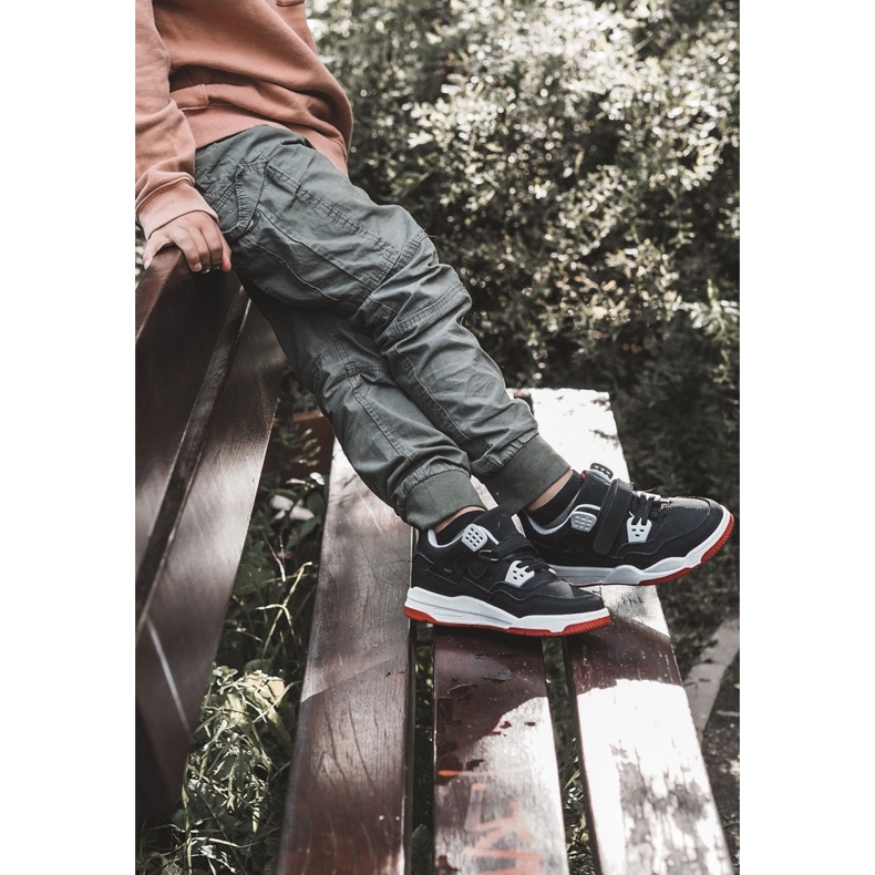 Chaussures de Sport en Cuir pour Enfant Noir et Rouge Marisa 1