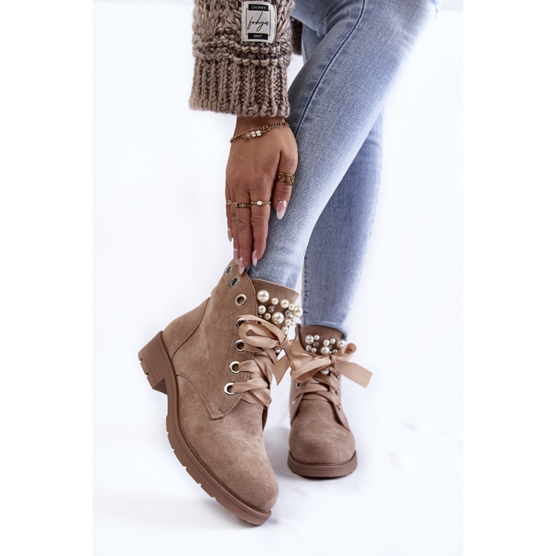 FB2 Bottes chaudes en daim Raiso beige foncé avec fermeture éclair et perles 1