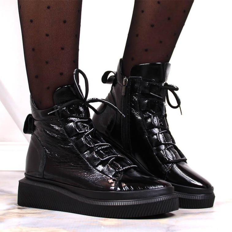 Bottes isolées en cuir laqué Artiker W HBH36 le noir 2