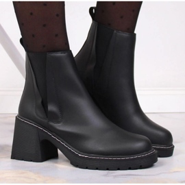 Bottines Chelsea en cuir sur le poteau isolé Artiker W HBH41 noir 2