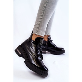 Bottines Laquées Sur Talon Plat Pour Femme Noir Charline le noir 2