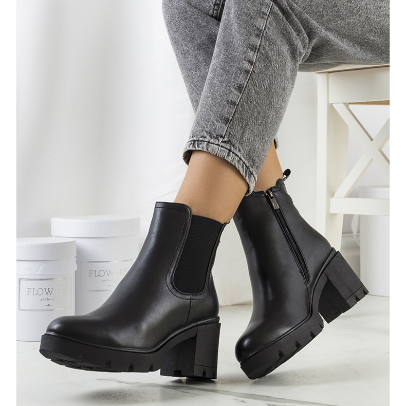 PA1 Bottines noires à talons Selima 1