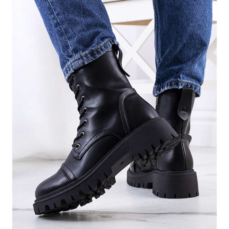 PA1 Bottes de randonnée noires sur une semelle haute Rukit 1