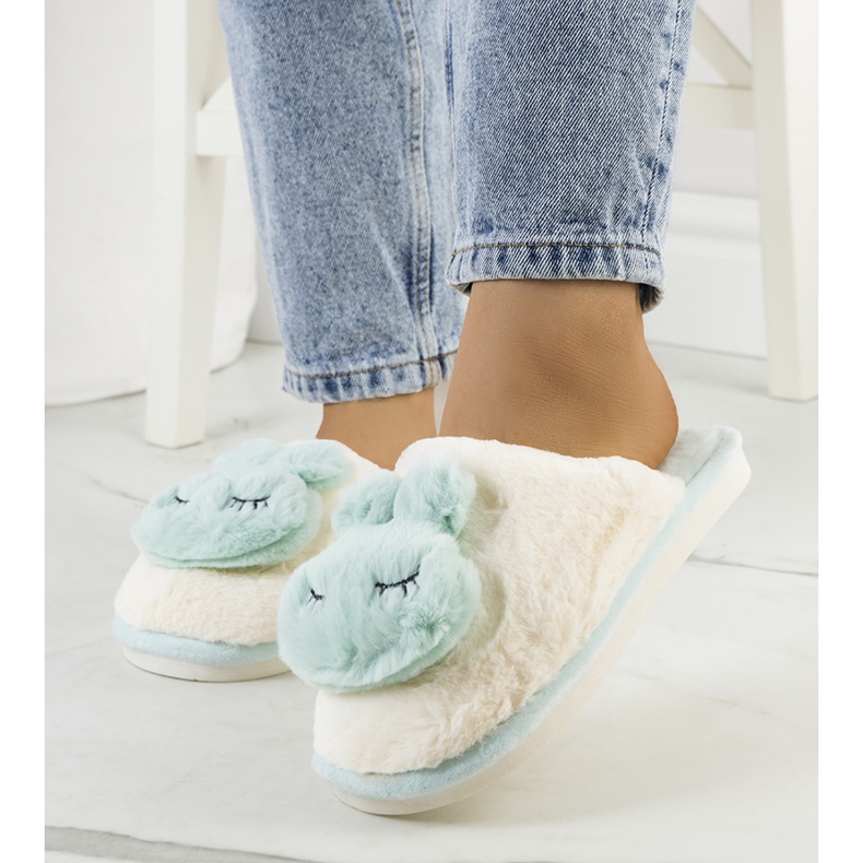 PA1 Chaussons bleus avec un lapin lapin blanche multicolore 1