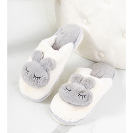 Chaussons gris avec un lapin Lapin blanc 1