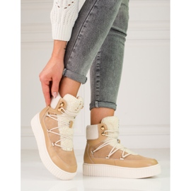 Bottes de neige en cuir beige pour femmes Shelovet sur la plate-forme brun 1