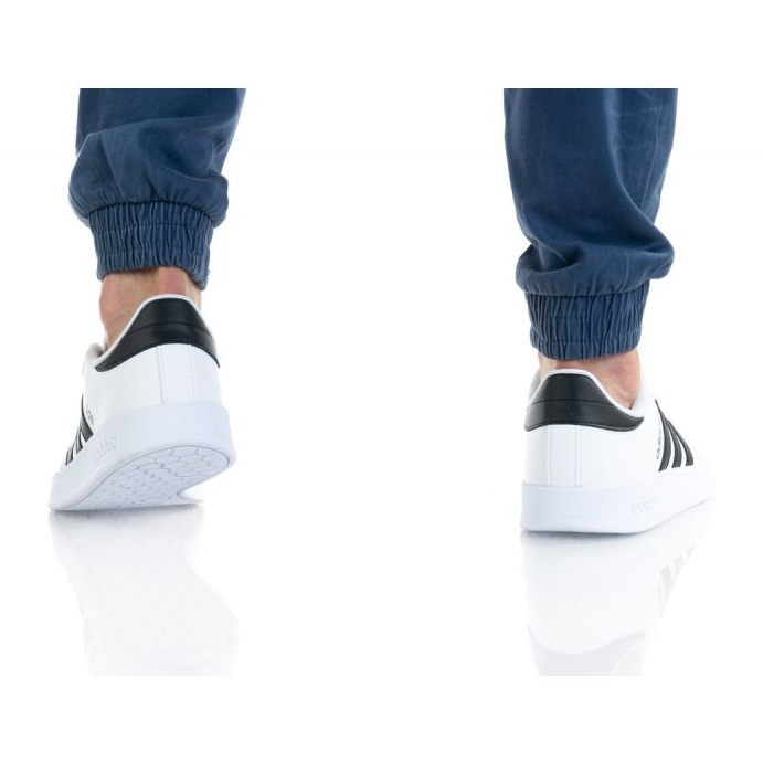 Chaussures Adidas Breaknet M FX8707 blanche 1