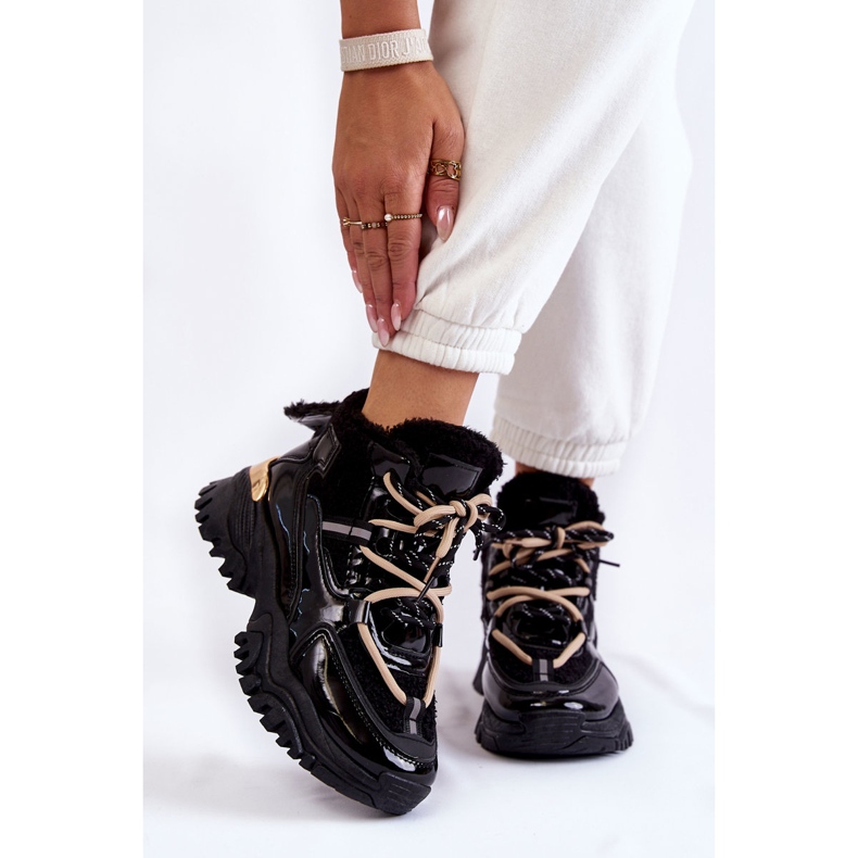 PM1 Bottes de sport isolées noires pour femmes Edora 1