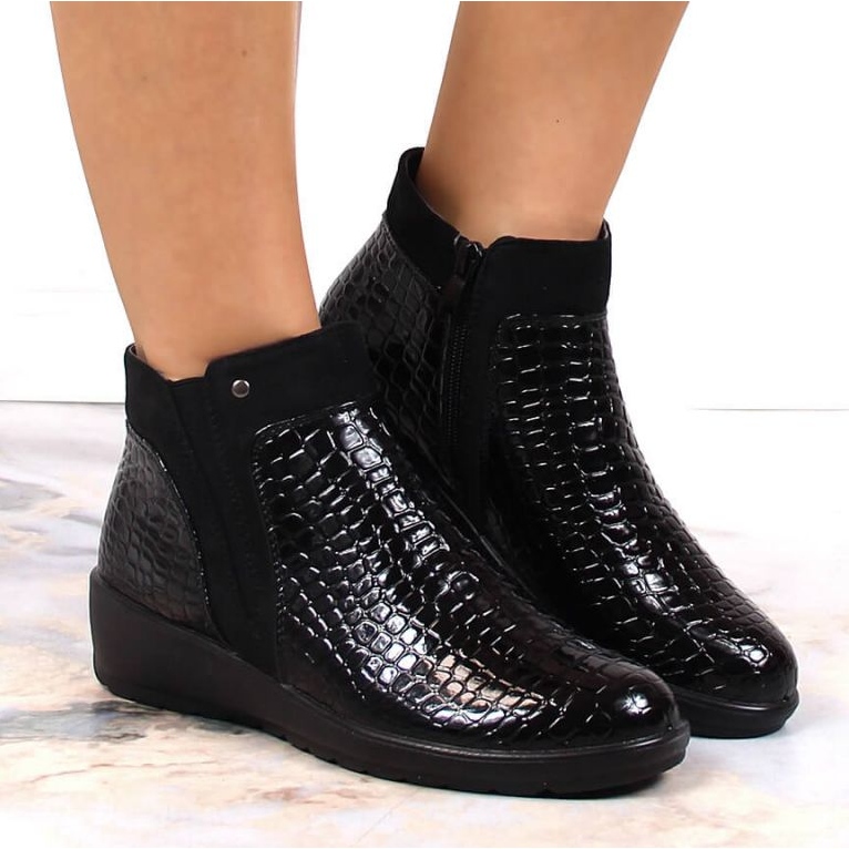 Bottes compensées, isolées au crochet T.Sokolski W SCA176A noir 2