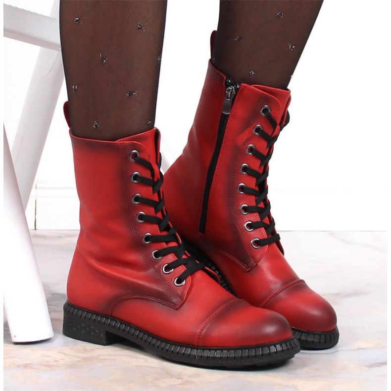Bottines à lacets avec une fermeture éclair isolée T.Sokolski W SCA178B rouge 2