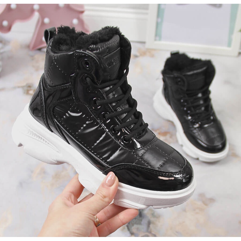 Chaussures de sport pour femmes, métalliques, isolées noires Vinceza 1
