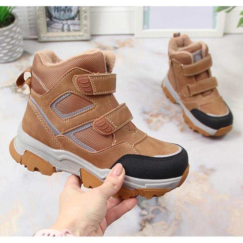 News Chaussures d'hiver garçon isolées en laine de mouton chameau brun le noir multicolore 1