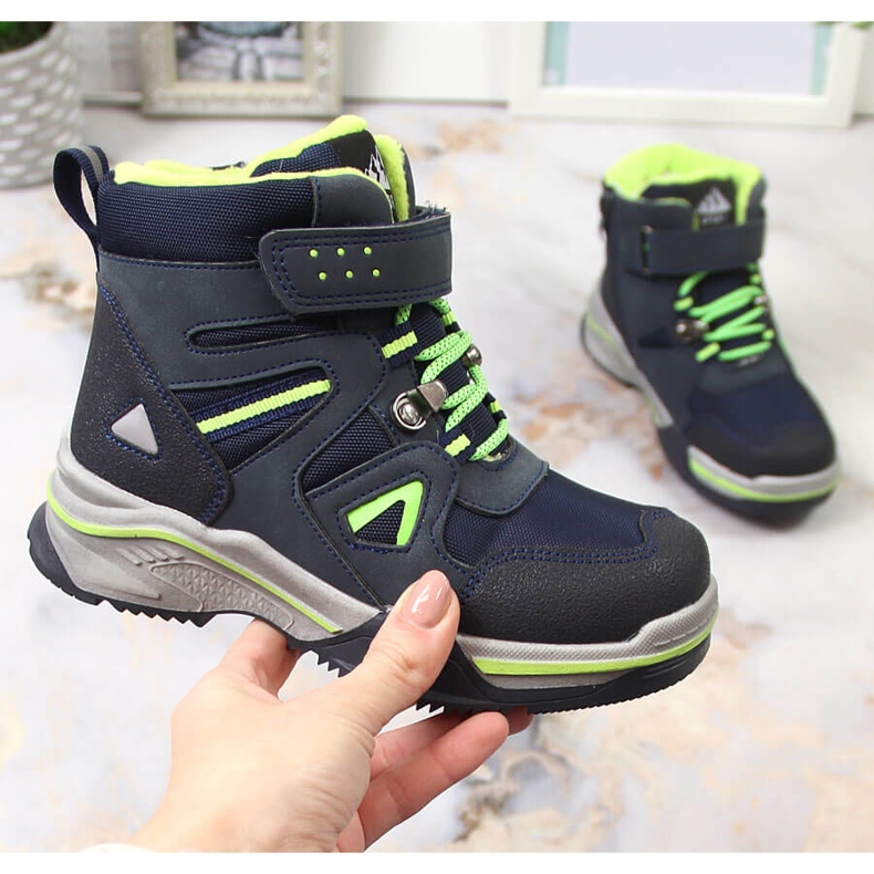 News Chaussures garçon isolées en laine de mouton bleu marine le noir vert 1