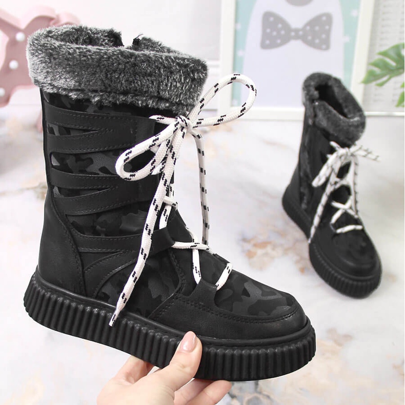 Chaussures fille Potocki noires avec fourrure 1