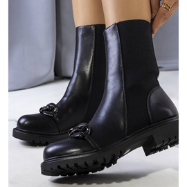 PA1 Bottes noires avec chaîne Tubre 1